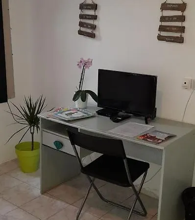 Bed & Breakfast Independante A La Campagne 3*