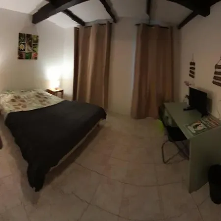 Independante A La Campagne