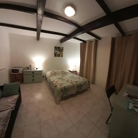 Independante A La Campagne